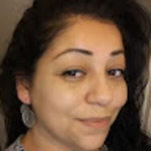 Meet your Posher, Esmeralda